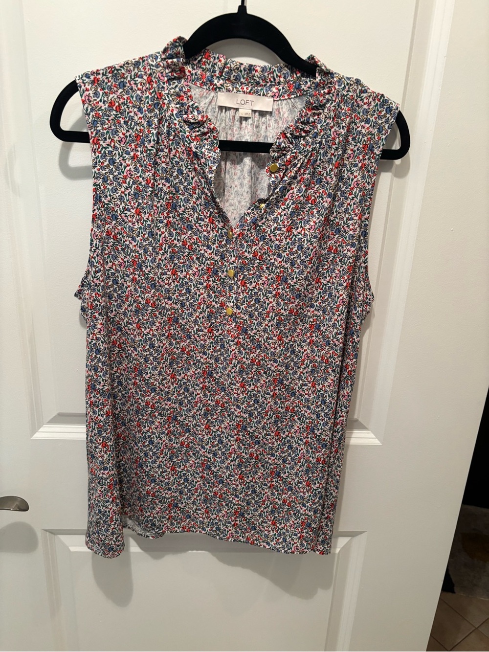 LOFT Sleeveless Floral Ruffle V-Neck Tank in Red, Blue & White